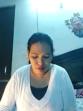 Poojabhabi101 online show from 01/08/26, 05:57