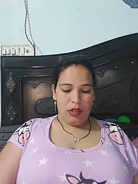 Poojabhabi101 online show from 05/18/26, 05:56