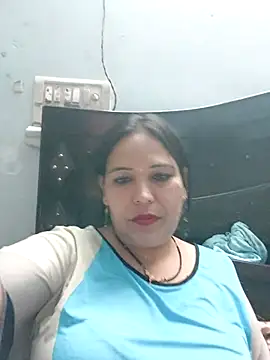 Poojabhabi101 online show from 04/04/26, 08:21