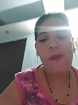 Snapshot of Poojabhabi101 chatting on 06/15/26, 06:57 Poojabhabi101 online show from 06/15/26, 06:57
