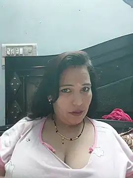 Snapshot of Poojabhabi101 chatting on 06/20/26, 05:56 Poojabhabi101 online show from 06/20/26, 05:56