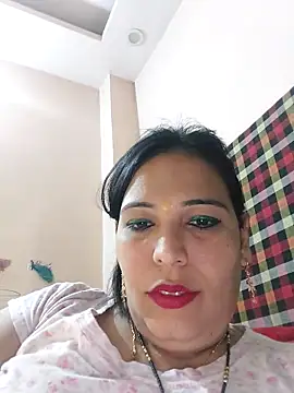 Snapshot of Poojabhabi101 chatting on 03/13/25, 06:05 Poojabhabi101 online show from 03/13/25, 06:05