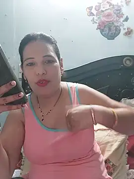 Snapshot of Poojabhabi101 chatting on 07/15/26, 05:25 Poojabhabi101 online show from 07/15/26, 05:25