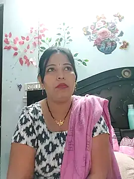 Poojabhabi101 online show from 11/18/25, 05:55