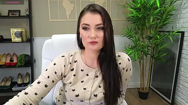 SelineSole online show from 02/28/25, 04:53