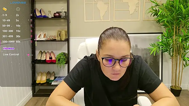 SelineSole online show from 09/25/25, 03:07
