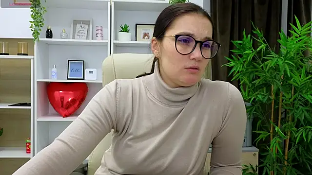 SelineSole online show from 02/13/25, 05:33