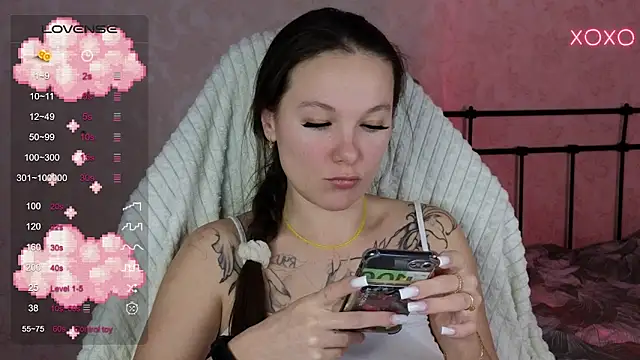 lil luna x online show from 02/26/25, 12:49