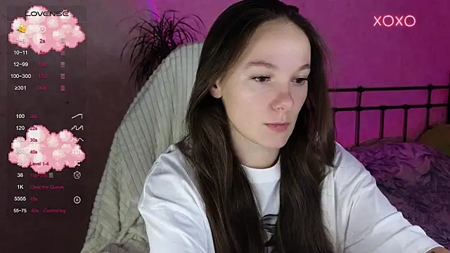 lil luna x online show from 12/05/25, 05:44