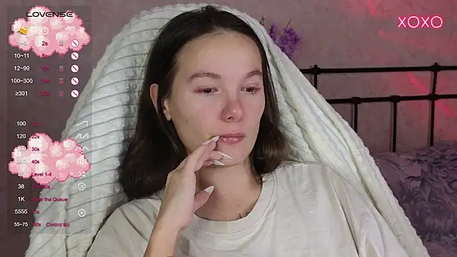 lil luna x online show from 10/23/25, 12:59