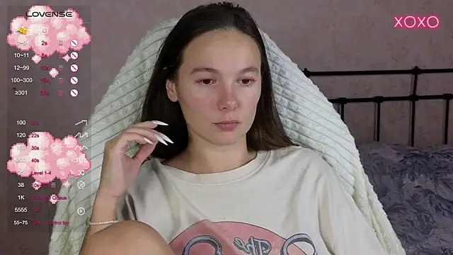 lil luna x online show from 10/08/25, 08:53