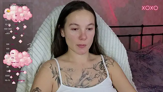 lil luna x online show from 10/19/25, 09:39