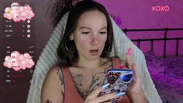 lil luna x online show from 12/02/25, 01:24