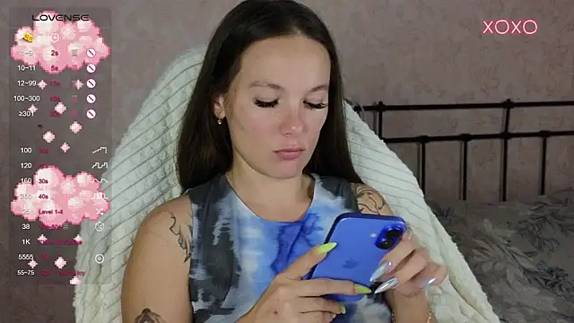 lil luna x online show from 09/10/25, 07:13