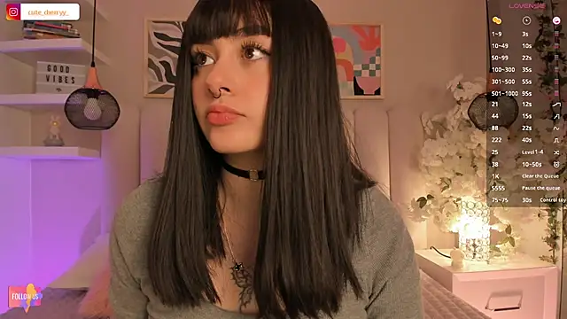 cute  cherry  online show from 12/01/25, 03:07