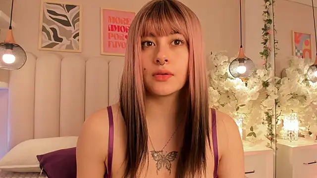 cute  cherry  online show from 11/09/25, 12:20