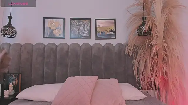 cute  cherry  online show from 03/17/26, 09:29