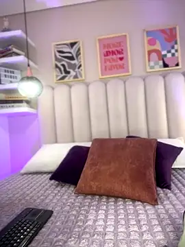 cute  cherry  online show from 11/01/25, 07:52