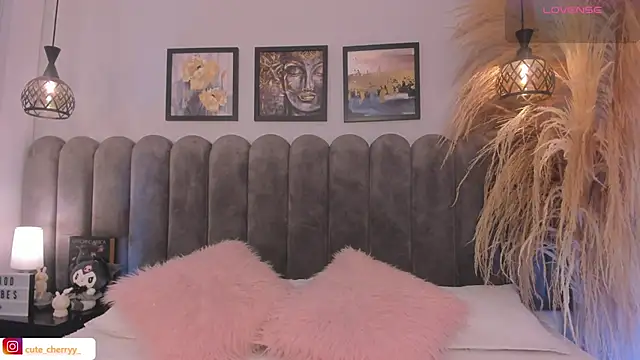 cute  cherry  online show from 04/02/26, 07:20