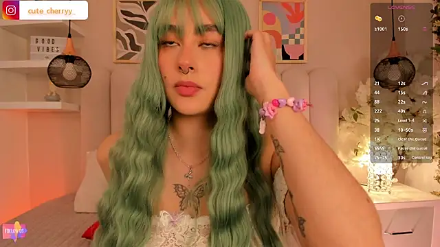 cute  cherry  online show from 02/06/26, 08:38