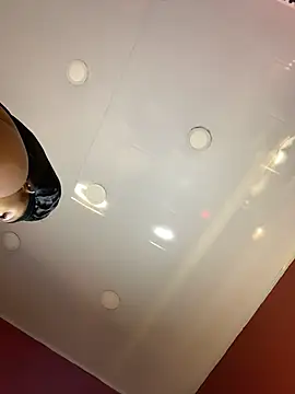 Aluna sweet online show from 10/14/25, 08:09