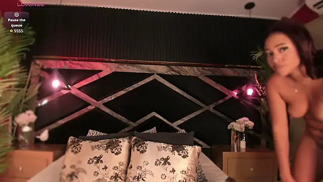 Aluna sweet online show from 10/07/25, 07:48