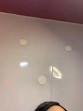 Aluna sweet online show from 11/29/25, 09:59