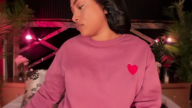 Aluna sweet online show from 11/08/25, 11:41