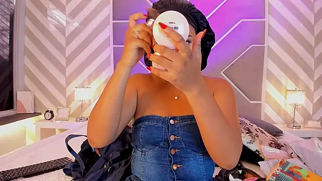 Aluna sweet online show from 10/29/25, 08:30