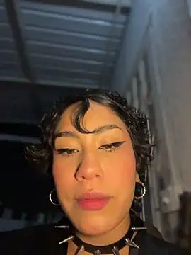 ZahaRoseee online show from 03/29/26, 12:01