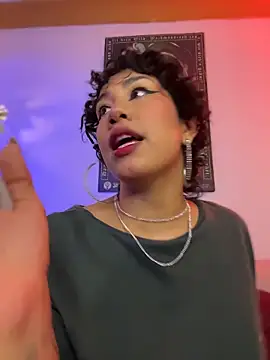 ZahaRoseee online show from 04/10/26, 12:06