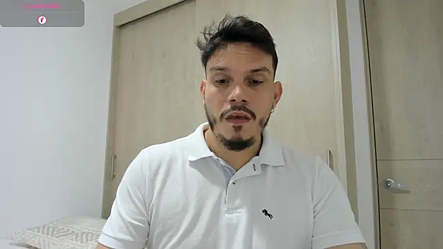 Snapshot of alejandro_stark chatting on 02/15/25, 11:17 alejandro stark online show from 02/15/25, 11:17