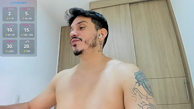 Snapshot of alejandro_stark chatting on 11/06/25, 11:58 alejandro stark online show from 11/06/25, 11:58