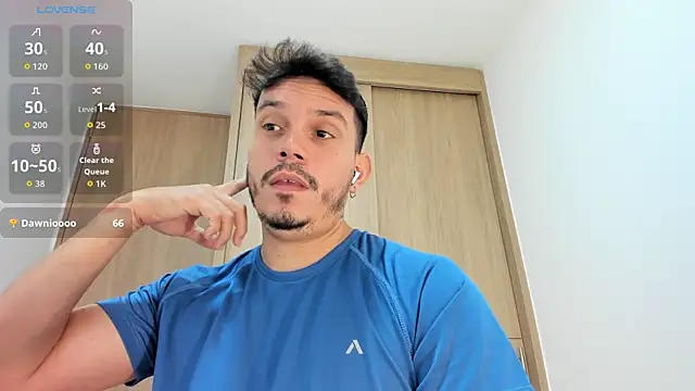 Snapshot of alejandro_stark chatting on 10/26/25, 10:15 alejandro stark online show from 10/26/25, 10:15