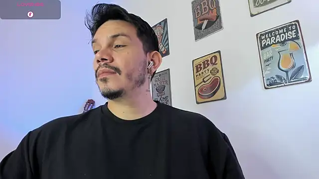 Snapshot of alejandro_stark chatting on 02/20/26, 11:45 alejandro stark online show from 02/20/26, 11:45