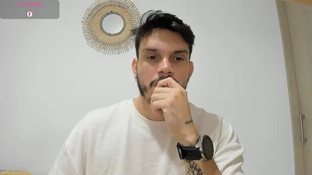 Snapshot of alejandro_stark chatting on 12/27/24, 10:01 alejandro stark online show from 12/27/24, 10:01