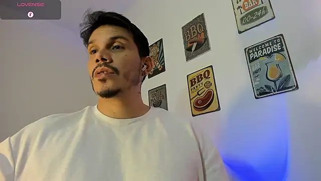 Snapshot of alejandro_stark chatting on 02/01/26, 05:06 alejandro stark online show from 02/01/26, 05:06