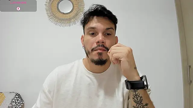 Snapshot of alejandro_stark chatting on 01/04/25, 10:05 alejandro stark online show from 01/04/25, 10:05