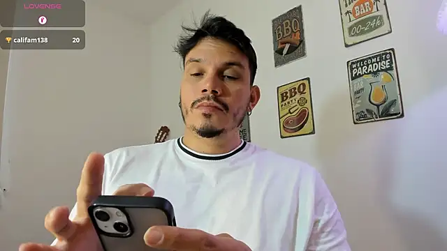 Snapshot of alejandro_stark chatting on 01/14/26, 12:53 alejandro stark online show from 01/14/26, 12:53