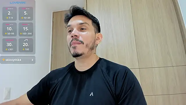 Snapshot of alejandro_stark chatting on 11/15/25, 10:08 alejandro stark online show from 11/15/25, 10:08