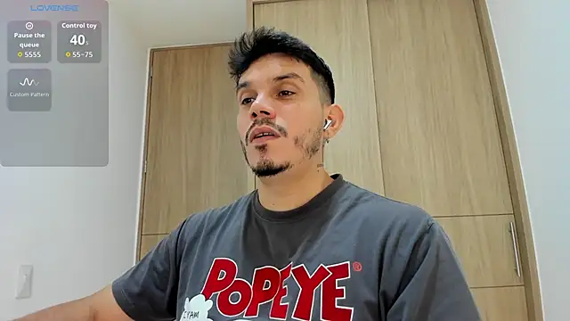 Snapshot of alejandro_stark chatting on 11/07/25, 01:26 alejandro stark online show from 11/07/25, 01:26