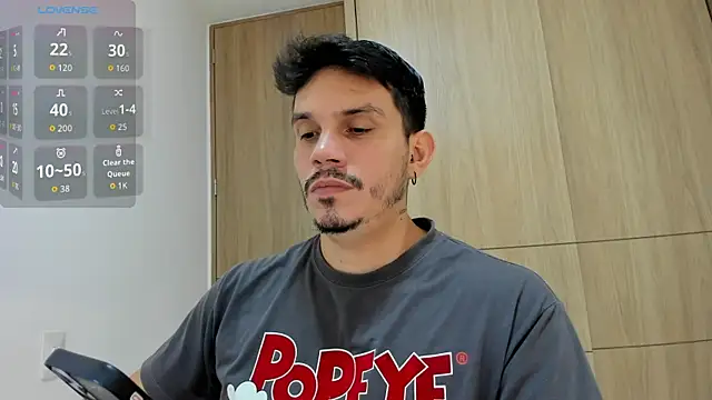 Snapshot of alejandro_stark chatting on 11/25/25, 12:22 alejandro stark online show from 11/25/25, 12:22