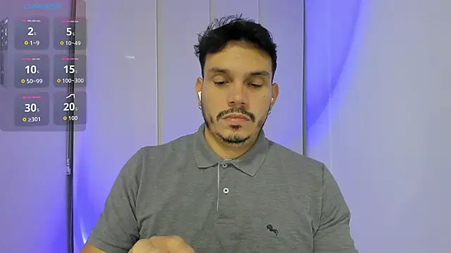 Snapshot of alejandro_stark chatting on 10/05/25, 06:04 alejandro stark online show from 10/05/25, 06:04