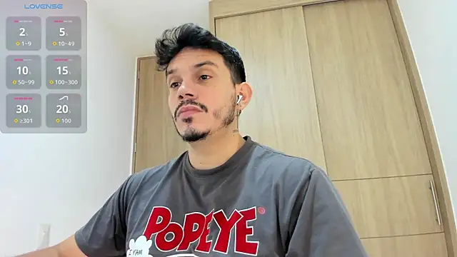 Snapshot of alejandro_stark chatting on 11/04/25, 08:07 alejandro stark online show from 11/04/25, 08:07