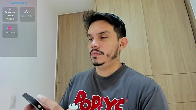 Snapshot of alejandro_stark chatting on 11/24/25, 12:16 alejandro stark online show from 11/24/25, 12:16