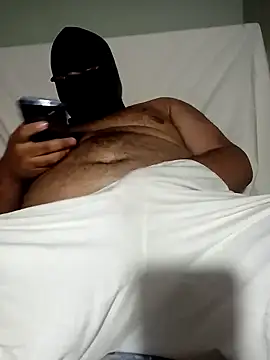 Snapshot of Kidding_Road chatting on 03/18/25, 03:23 Kidding Road online show from 03/18/25, 03:23