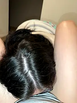 LiverandBrat77 online show from 12/01/25, 01:17