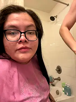 LiverandBrat77 online show from 12/04/25, 10:42