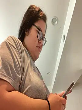 LiverandBrat77 online show from 11/26/25, 05:57