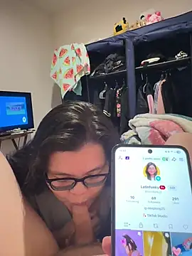 LiverandBrat77 online show from 03/23/26, 02:44